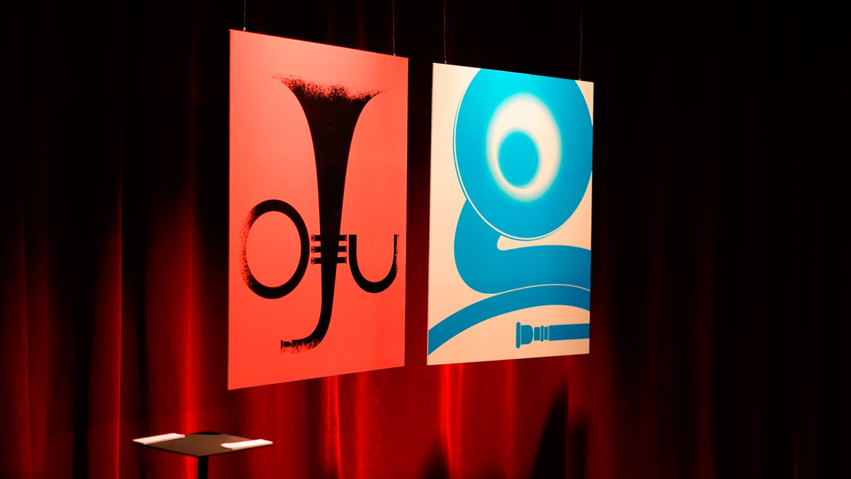 Exposition retrospective signes & musique au théâtre de L'Européen à Paris. Christophe Andrusin invite ainsi le spectateur à questionner la démarche de création face à la commande de l’univers musical.