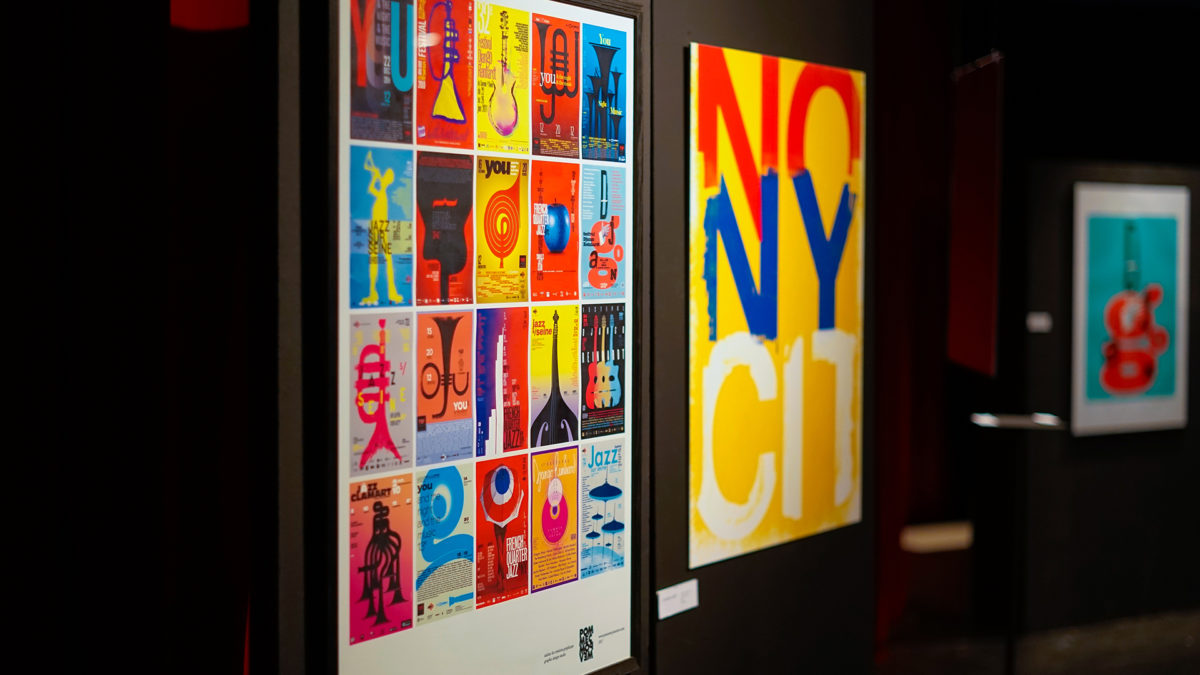 Exposition retrospective signes & musique au théâtre de L'Européen à Paris. Christophe Andrusin invite ainsi le spectateur à questionner la démarche de création face à la commande de l’univers musical.