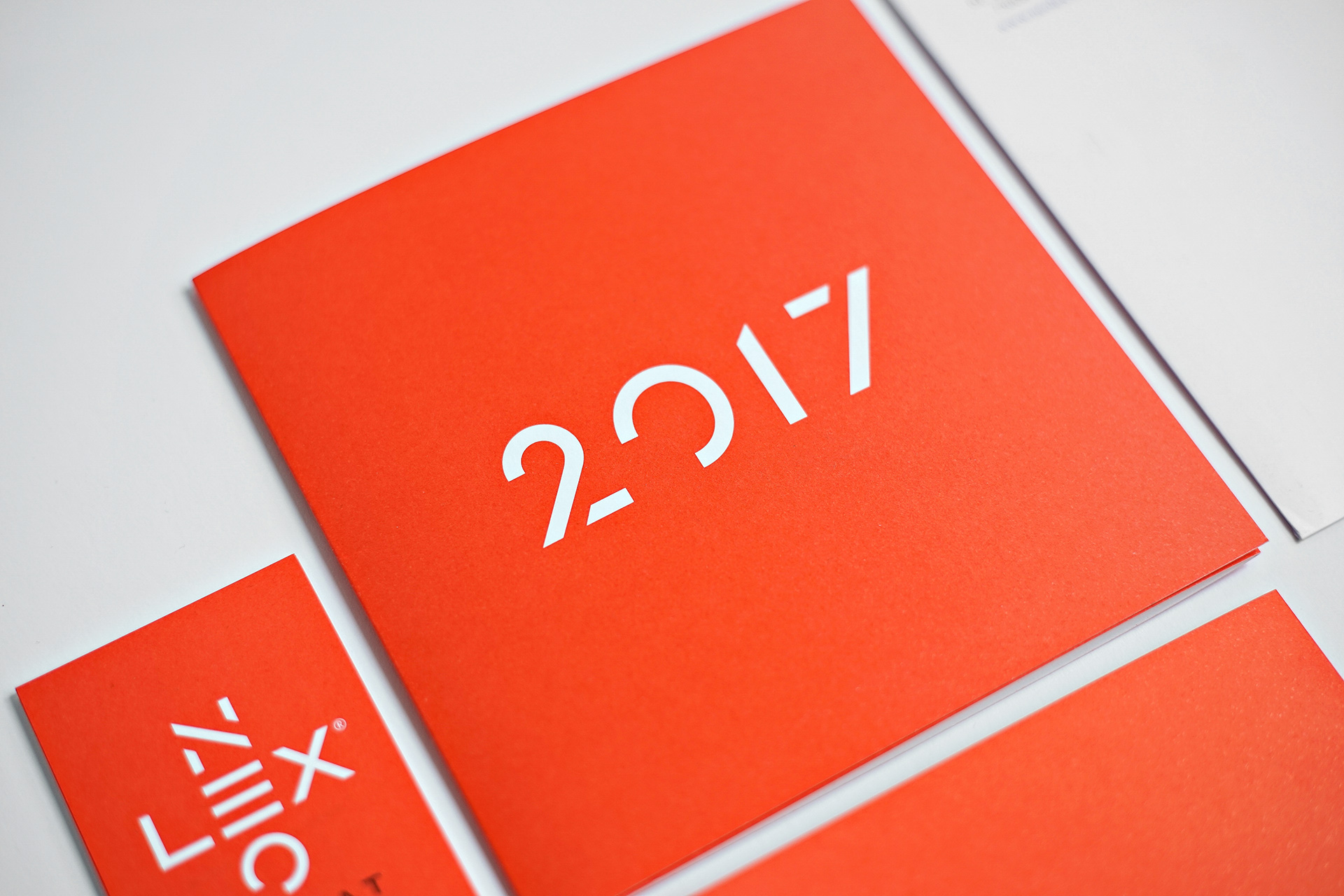 Identité visuelle logotype charte graphique édition design by christophe andrusin pommecpommev