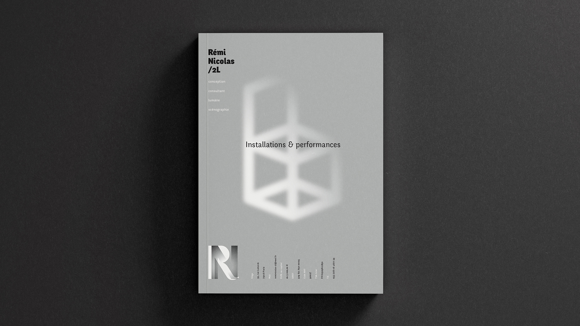 Edition couverture livre scénographie lumière design graphique direction artistique christophe andrusin pommec pommev