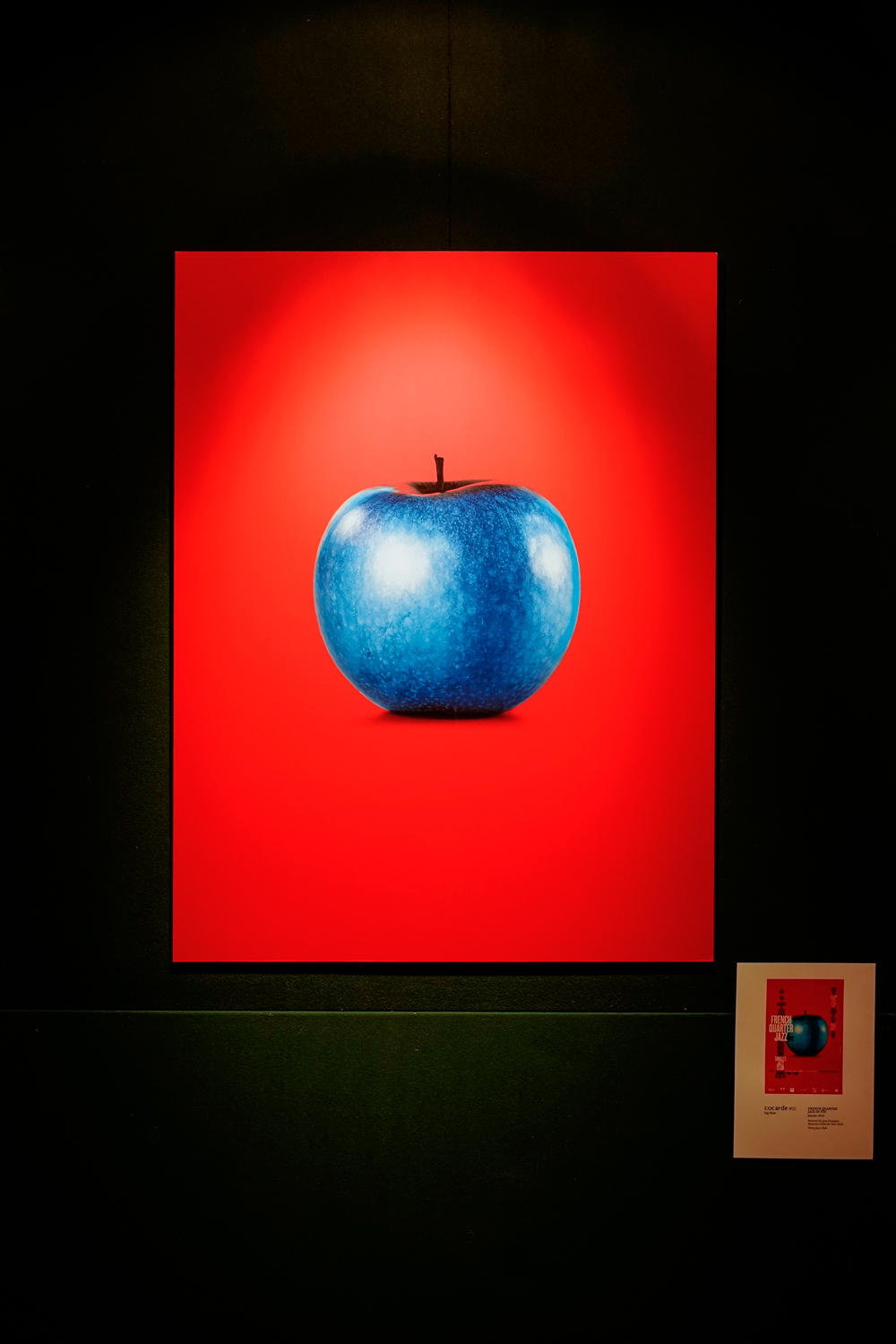 Exposition signes & musique au théâtre de Fontainebleau dans le cadre du festival Jazz au théâtre. Rétrospective de 10 ans de création graphique autour de la musique. Christophe Andrusin nous invite le spectateur à questionner la démarche de création face à la commande de l’univers musical.